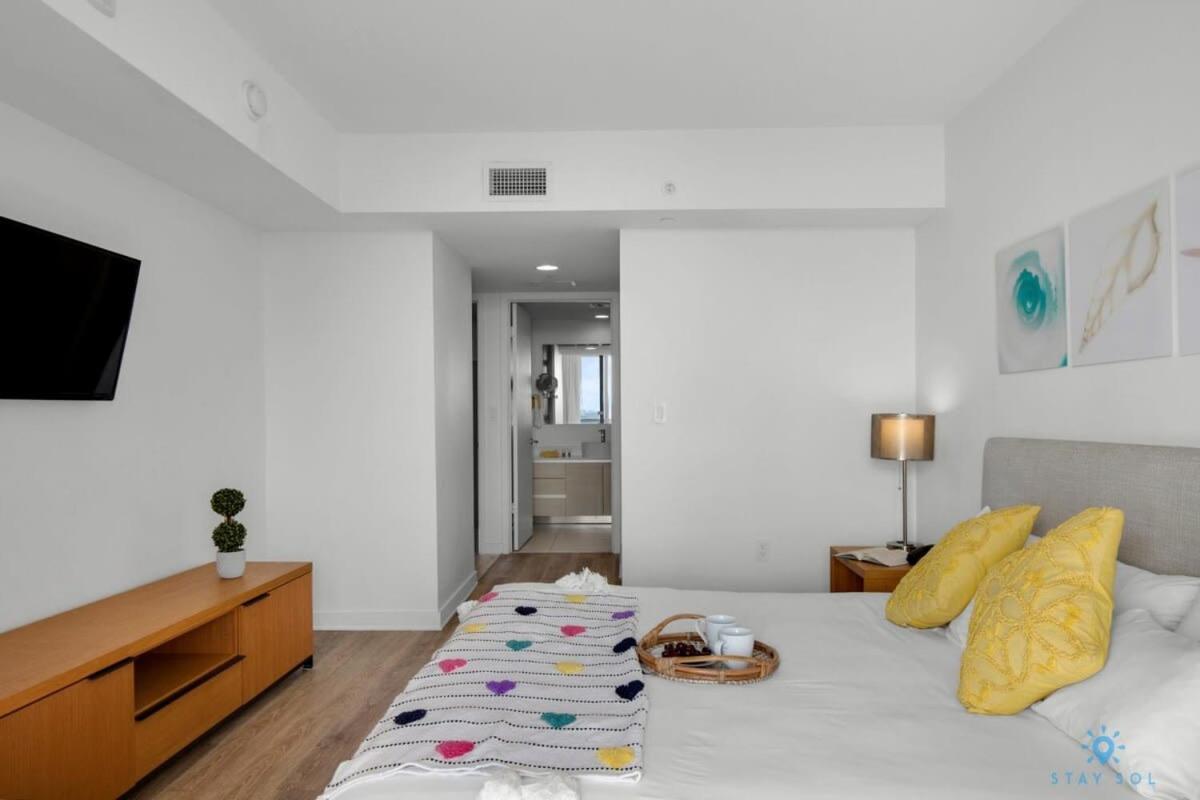 Infinite View With Balcony,Pool Plus Near Beach Hallandale Beach Exterior photo